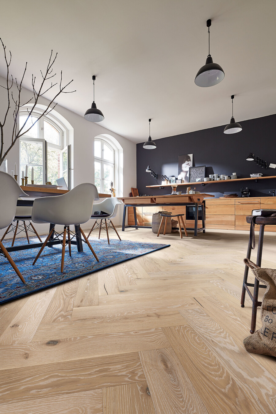 Parkett Fischgrät von MEISTER modern interpretiert