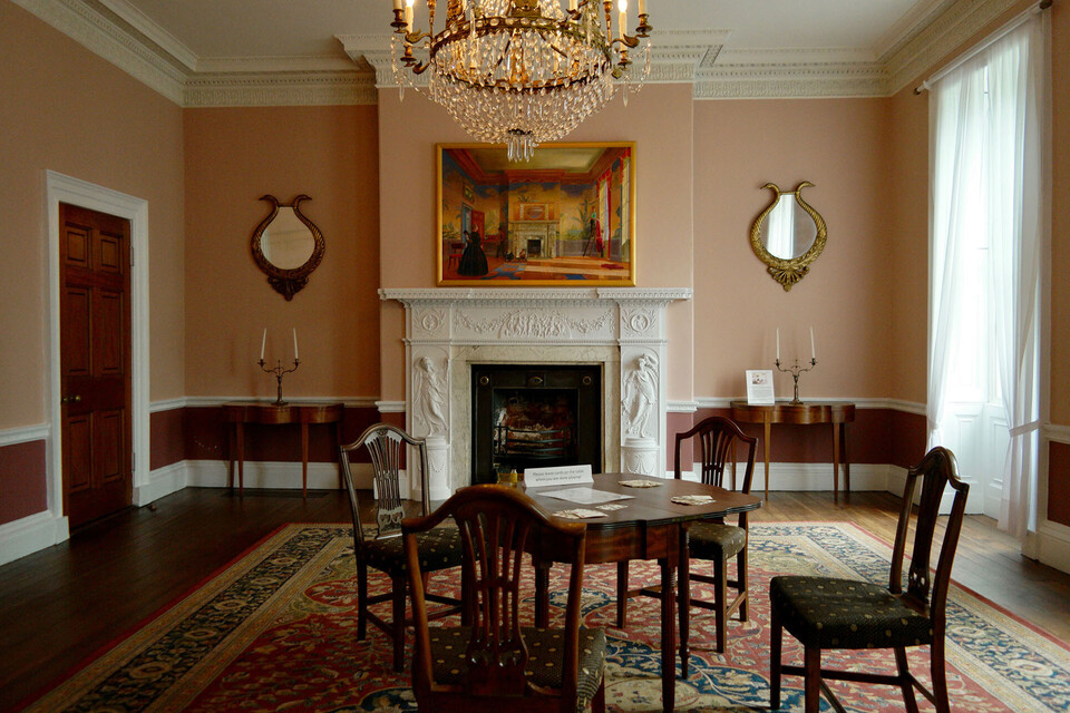 Barockes Esszimmer in einem Schloss