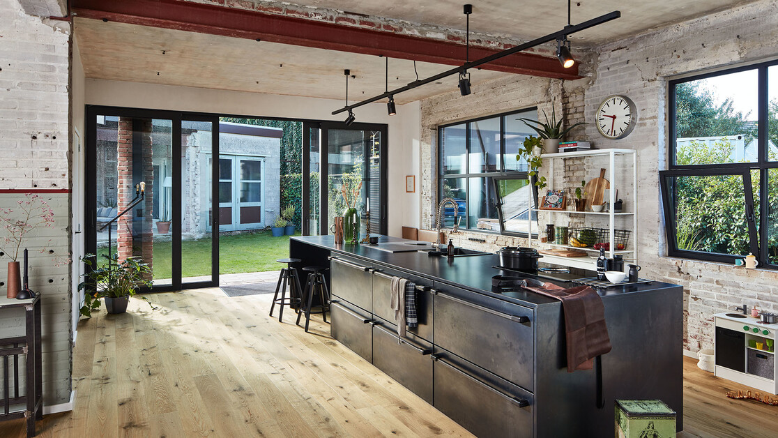 Industrial kitchen the matching flooring for the big trend