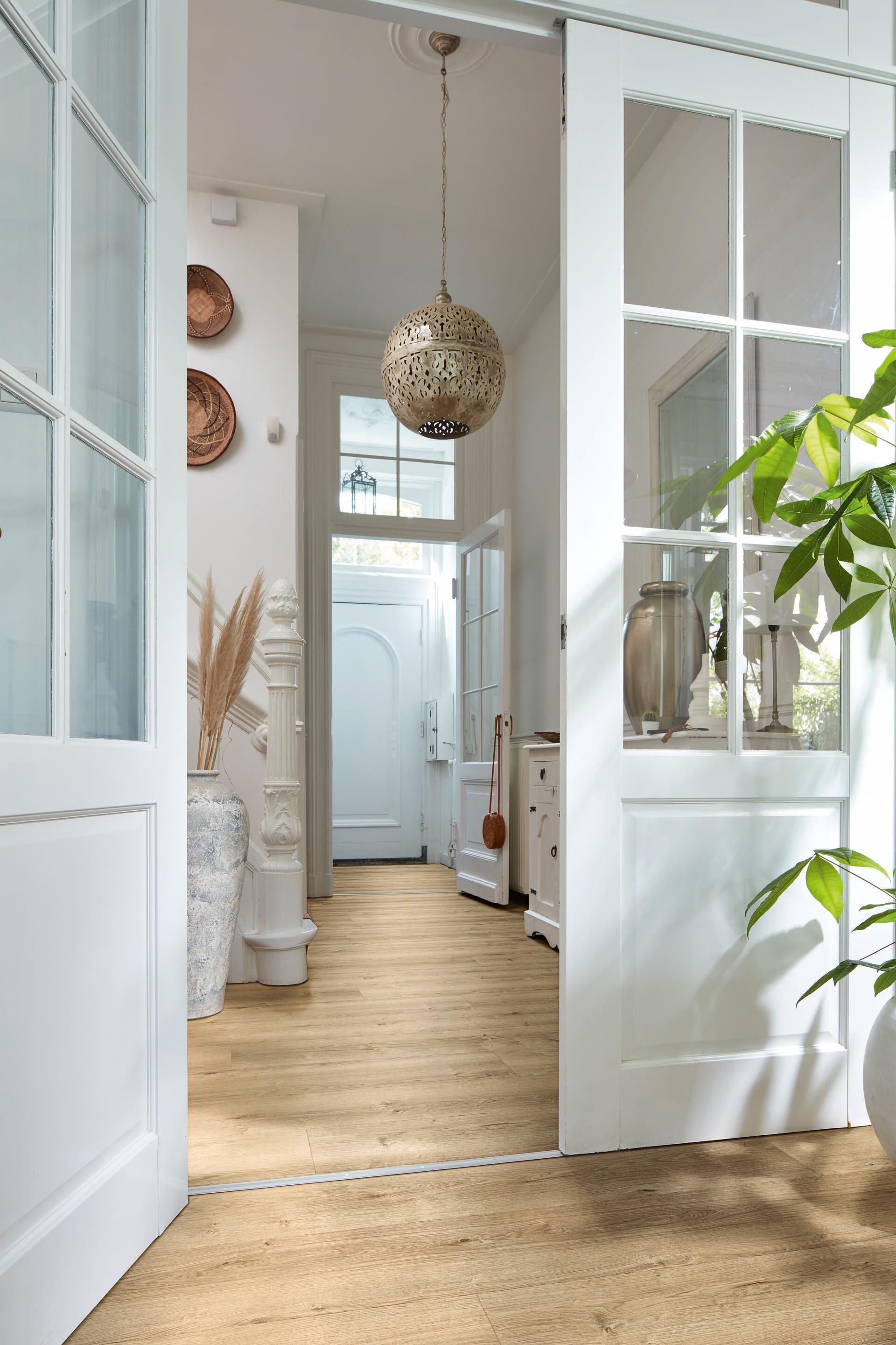 6831_MeisterDesign_DL_Ambiente_R01.jpg