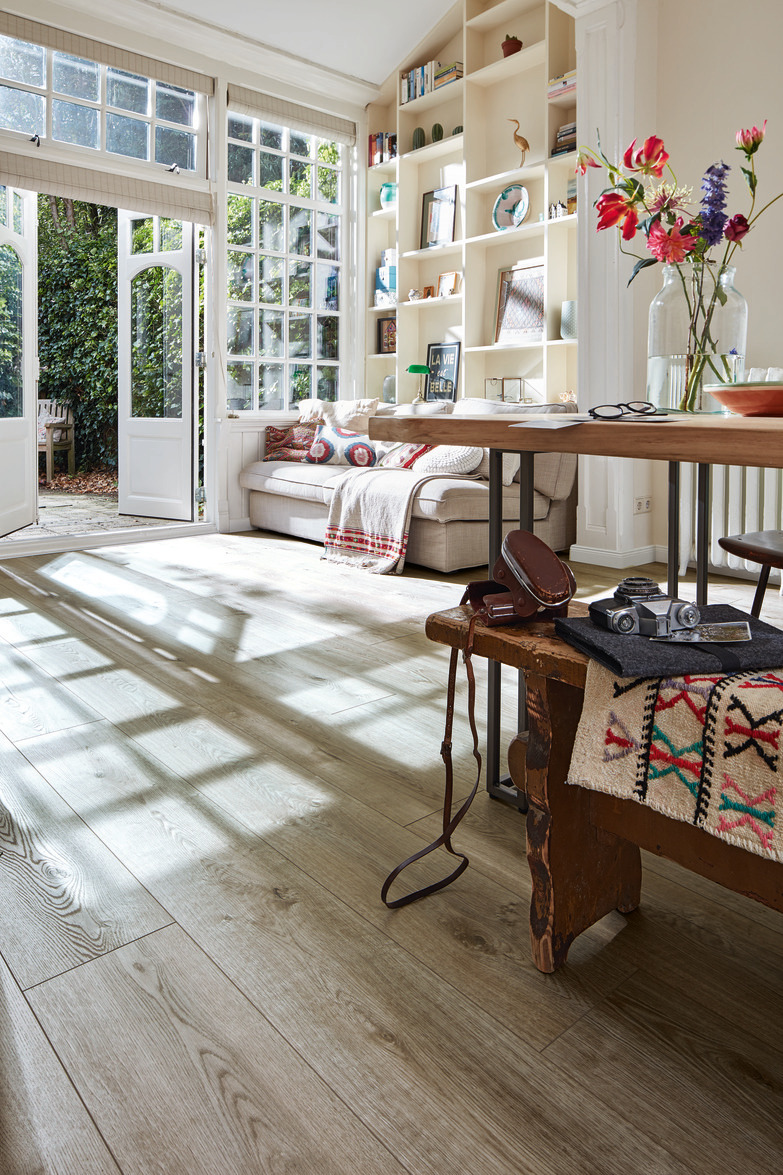 6833_laminate_LL150_Ambiente_03.jpg